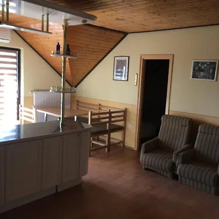 M7 - 129 Km Apartmanhaz
