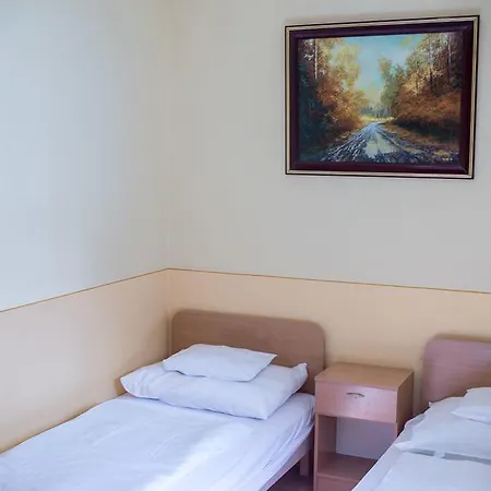 M7 - 129 Km Apartmanhaz Balatonszárszó