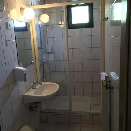 M7 - 129 Km Apartmanhaz Appartamento *